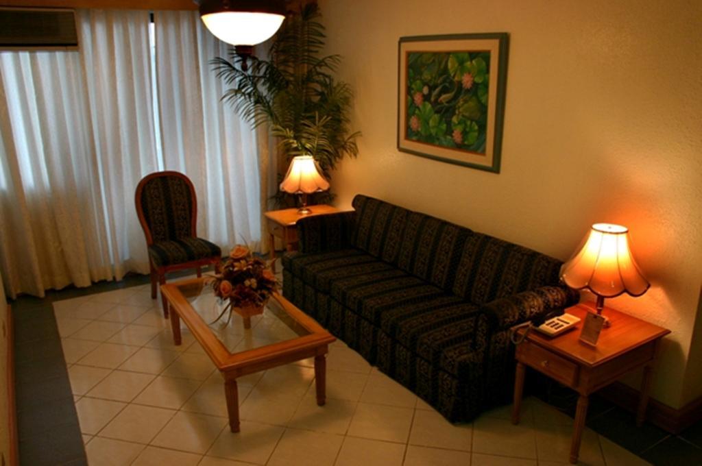 Mpt Suites Makati City Rom bilde