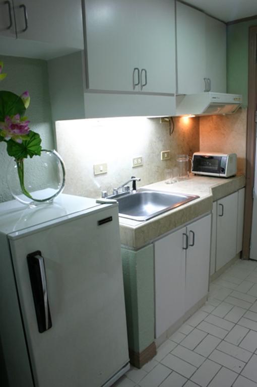 Mpt Suites Makati City Eksteriør bilde