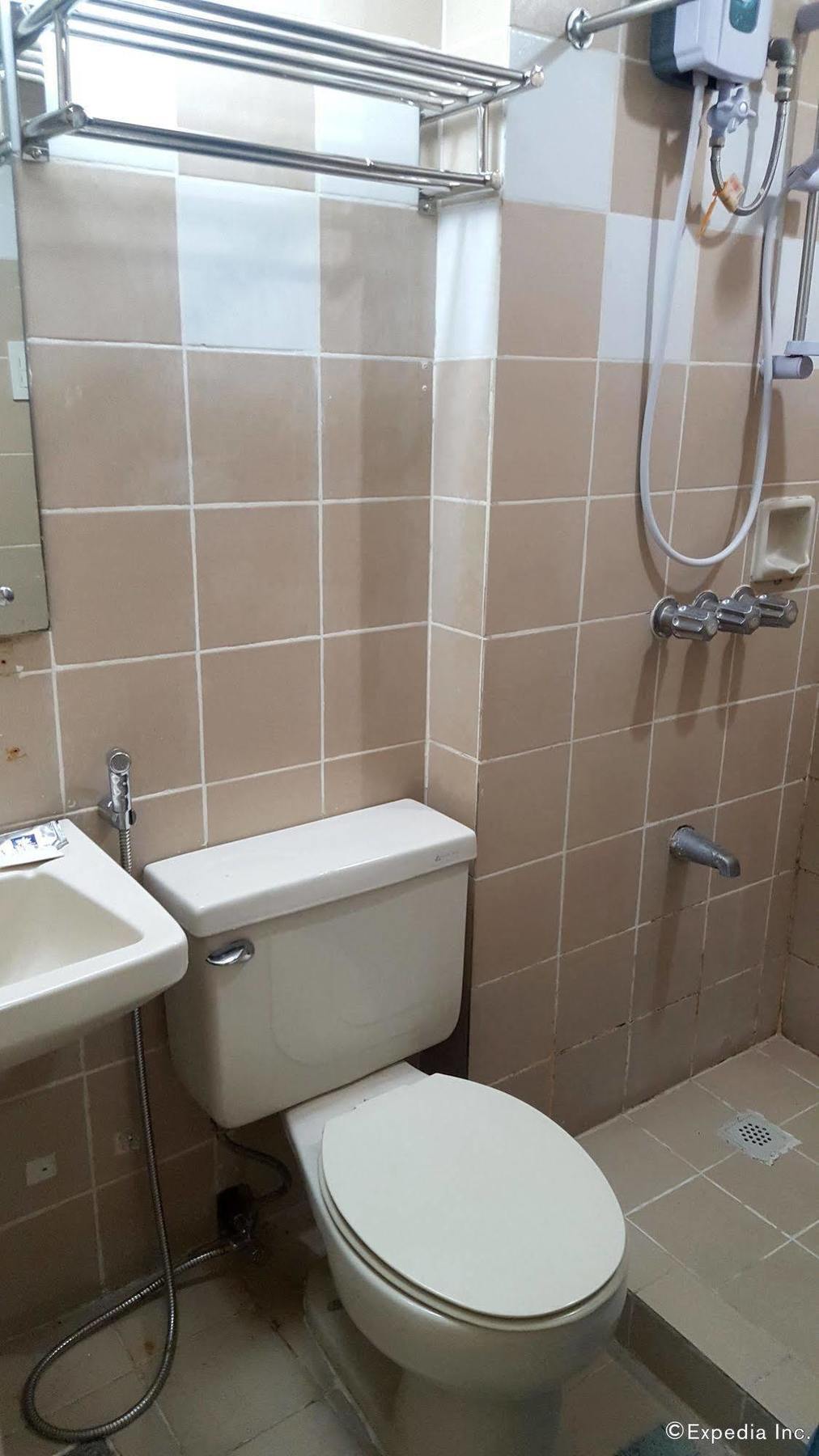 Mpt Suites Makati City Eksteriør bilde