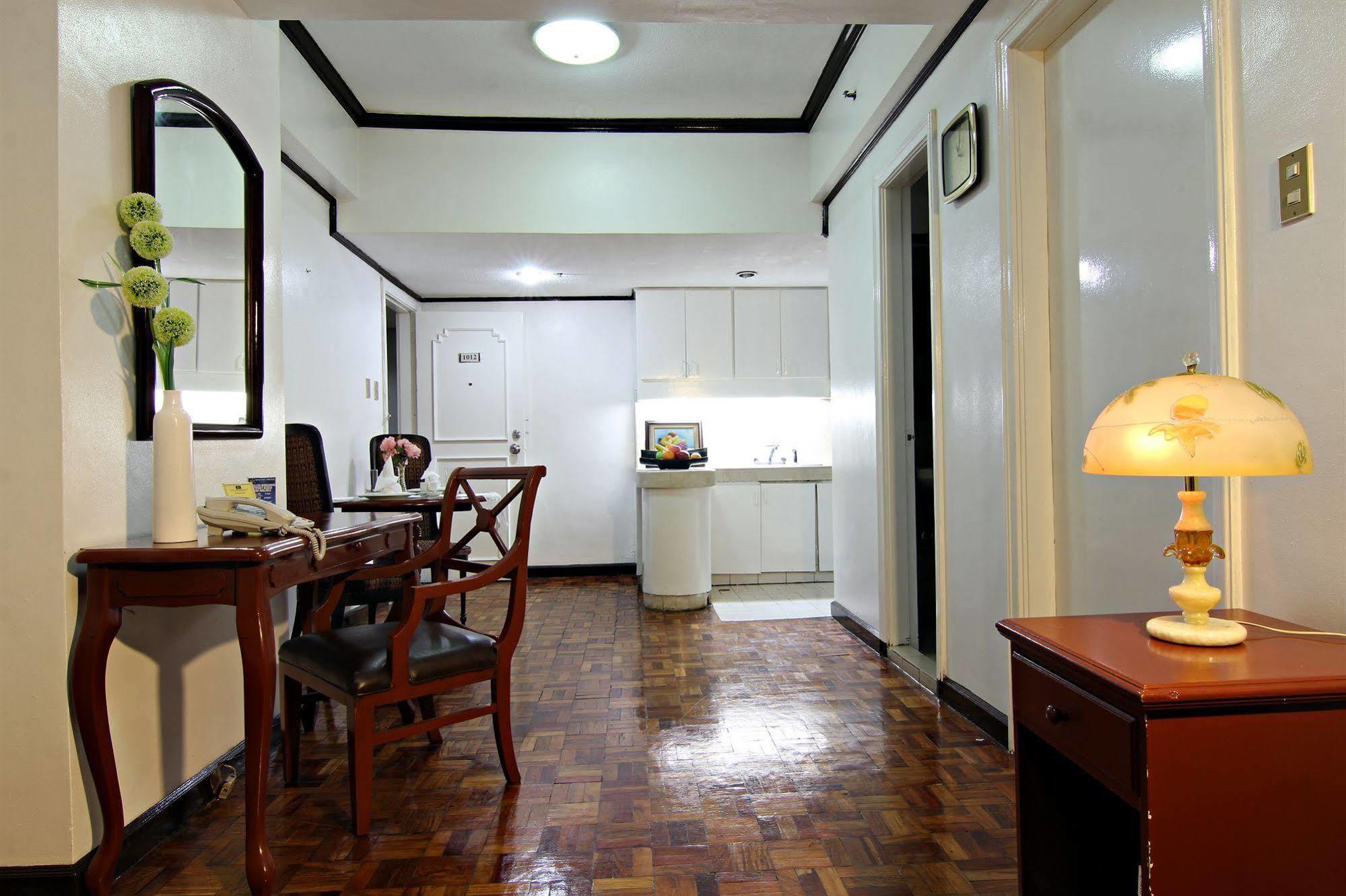 Mpt Suites Makati City Eksteriør bilde